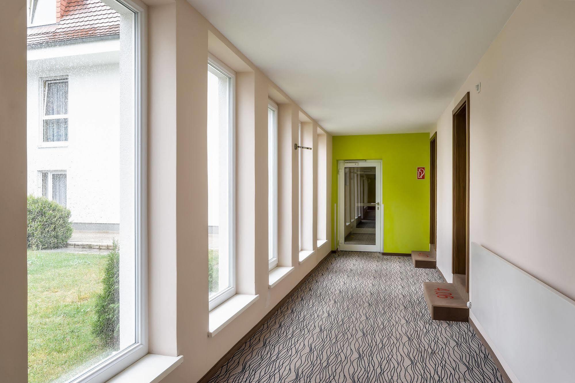 Scope Hotel Dresden Airport Exterior foto